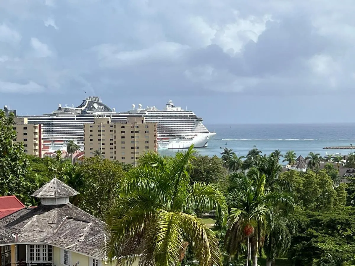 The Paradise View Mystic Ridge 79A Ocho Rios