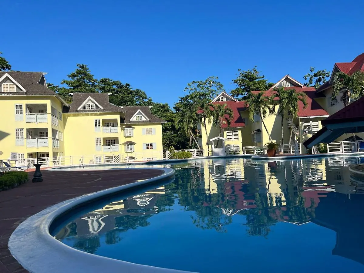 The Paradise View Mystic Ridge 79A Ocho Rios Apartment
